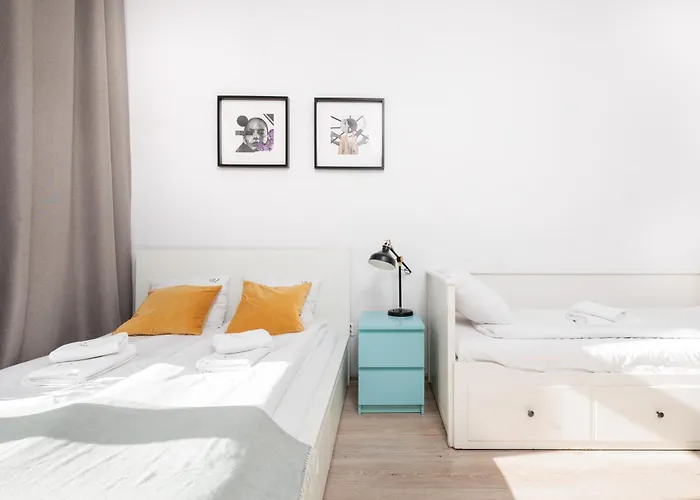 Bright - Kazimierz- By Upstairs Krakov