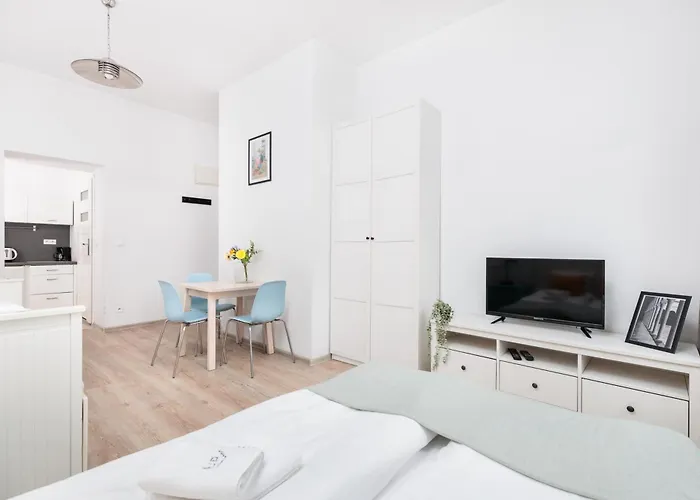 Bright - Kazimierz- By Upstairs Krakau