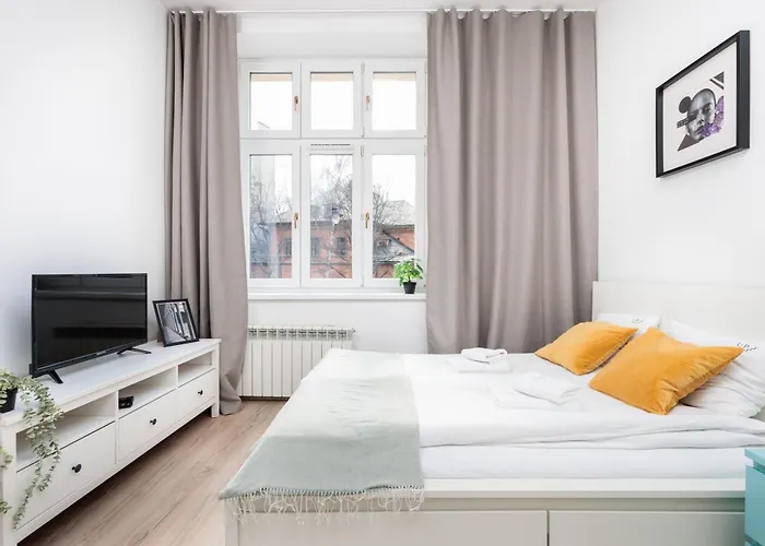 Bright - Kazimierz- By Upstairs *